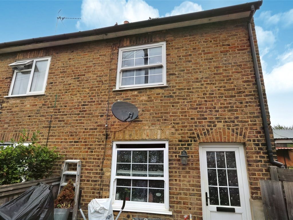 1 bed end terrace house for sale in Hawks Road, Kingston KT1 Zoopla