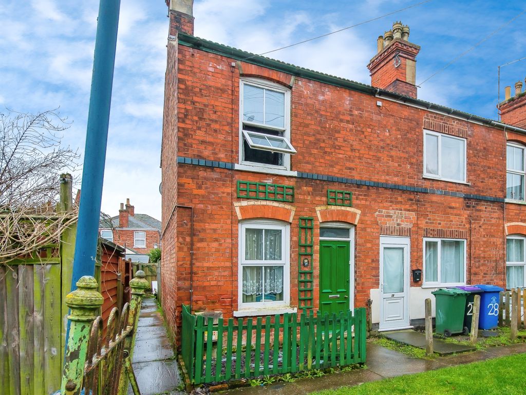 2 bed end terrace house for sale in Paddock Grove, Boston, Lincolnshire