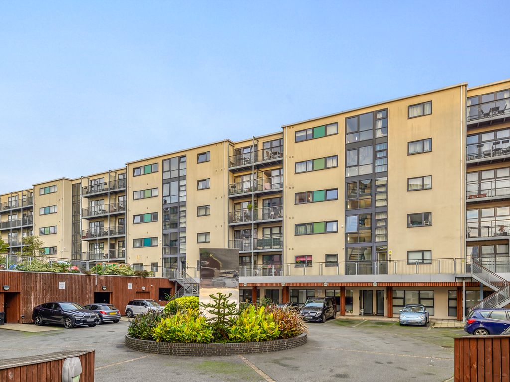 Carmine Wharf, Copenhagen Place E14  