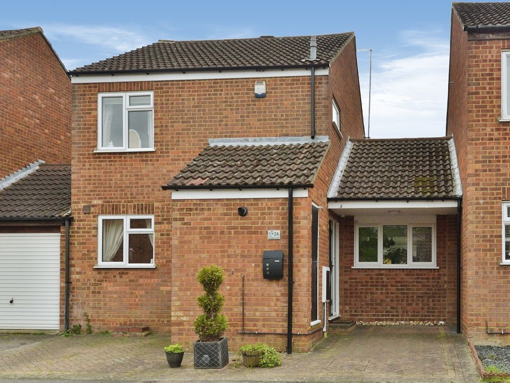 3 Bed Link-detached House For Sale In Granes End, Great Linford, Milton ...