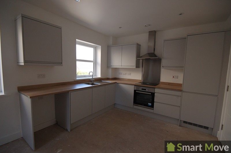 2 bed flat to rent in St Judes Court, Station Road, Whittlesey