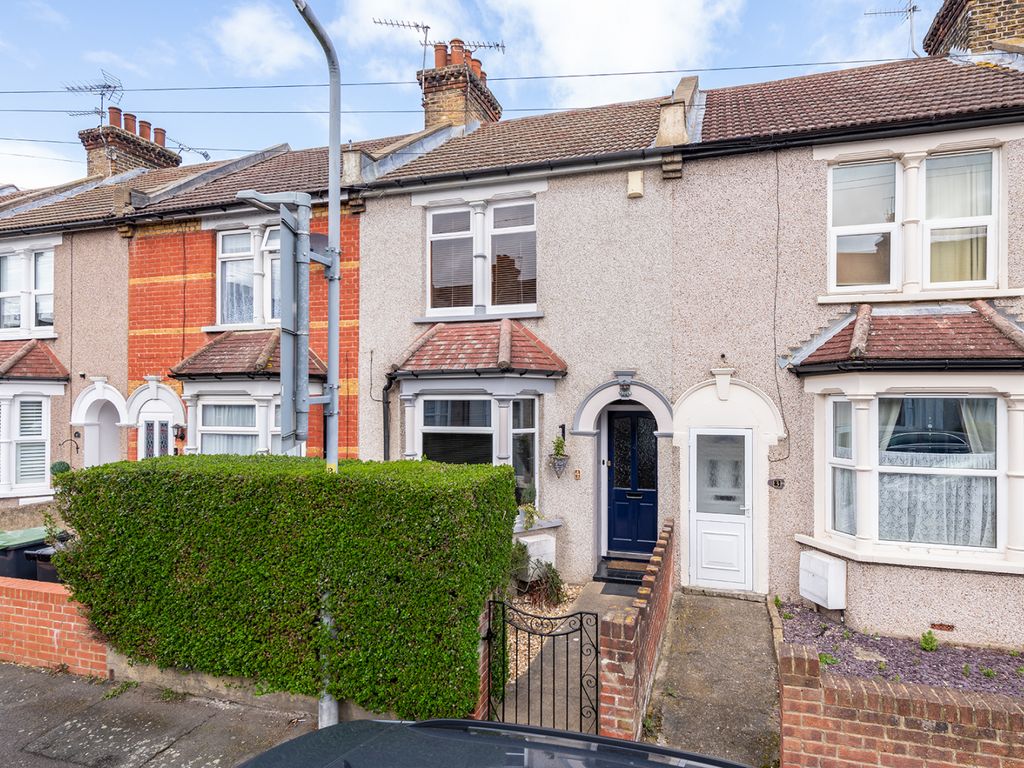 2 bed terraced house for sale in Portland Avenue, Gravesend DA12 Zoopla