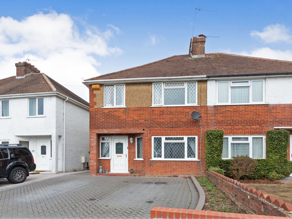 3 bed semidetached house for sale in Boxalls Lane, Aldershot GU11 Zoopla