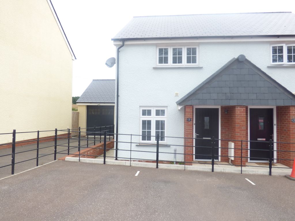 2 bed end terrace house to rent in Juniper Drive, Dawlish EX7 Zoopla