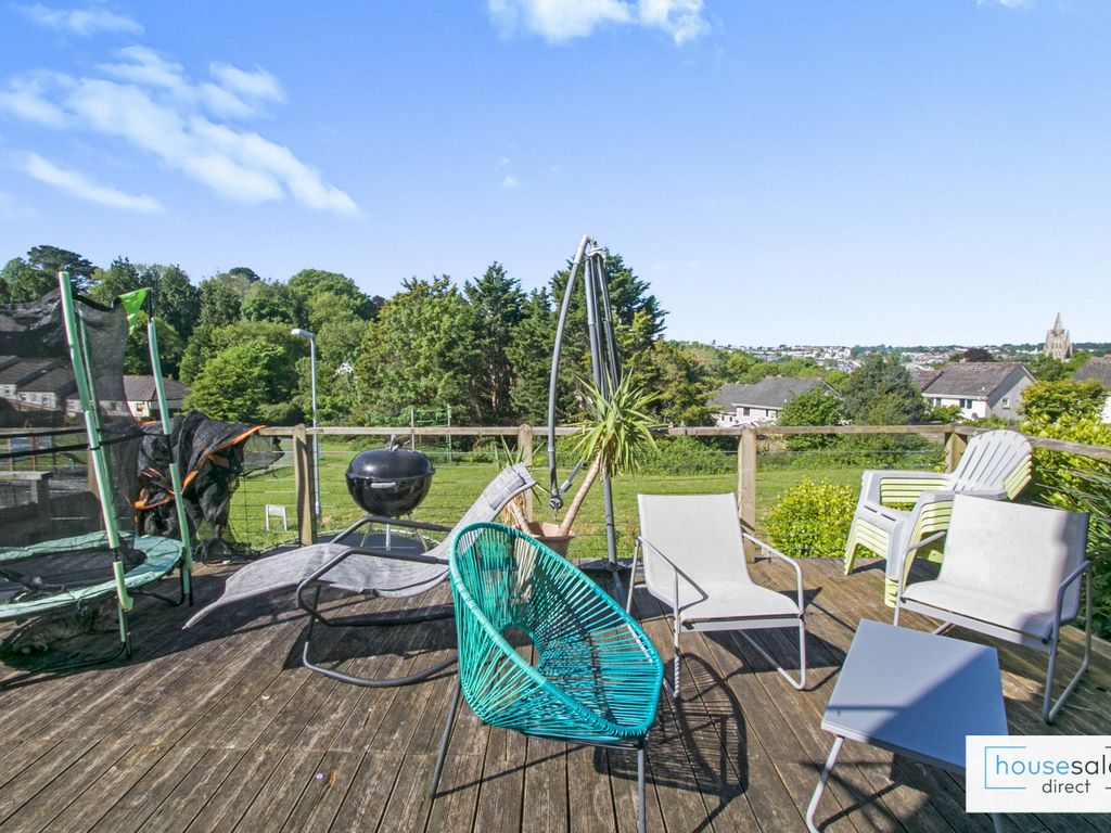 4 bed end terrace house for sale in St. Clements Close, Truro TR1, £