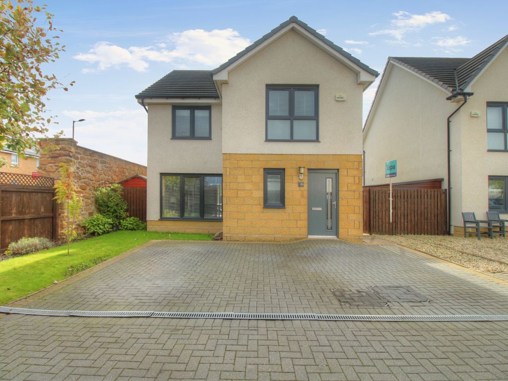 3 bed detached house for sale in Buttercup Crescent, Ferniegair