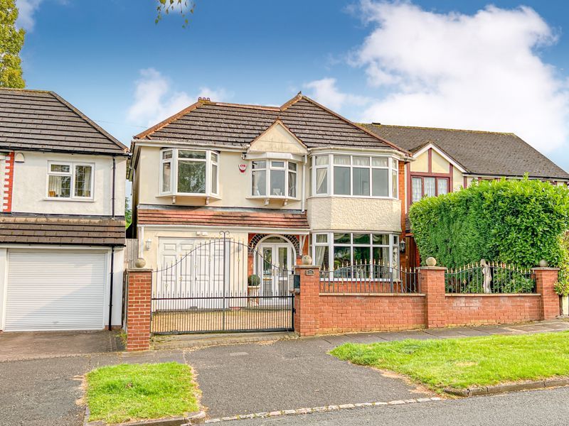 4 bed detached house for sale in Reay Nadin Drive, Sutton Coldfield B73