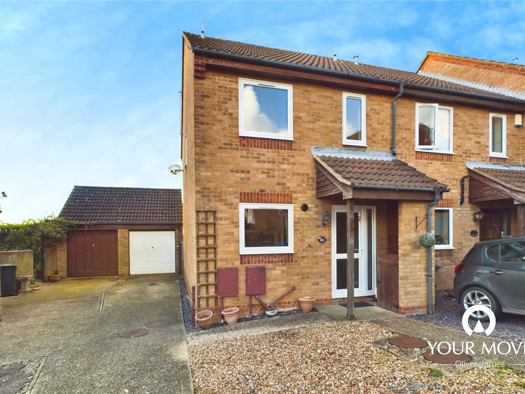 2 bed end terrace house for sale in All Saints Drive, Beccles, Suffolk