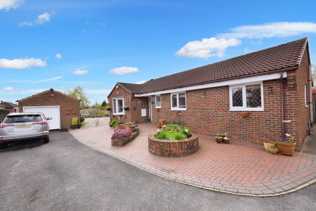 3 bed detached bungalow for sale in Whitehall Rise, Wakefield, West