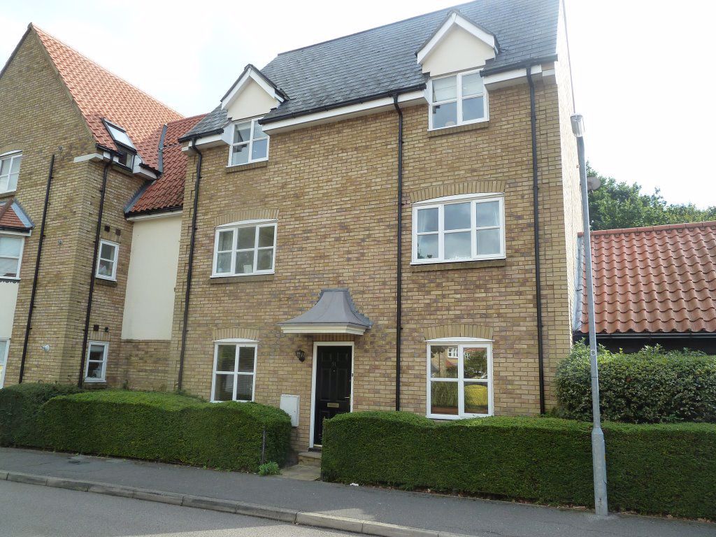 2 bed flat to rent in Bramble Tye, Laindon, Basildon SS15 Zoopla