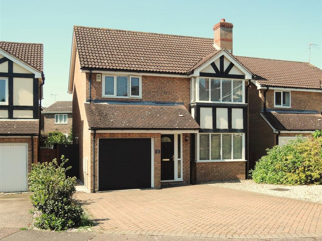 4 bed detached house for sale in Squirrels Field, Mile End, Colchester