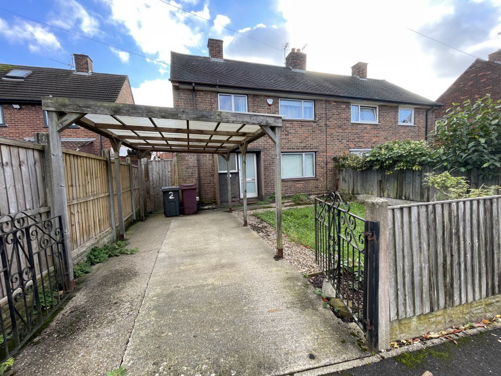 3 bed semidetached house to rent in Lathkill Grove, Tibshelf, Alfreton