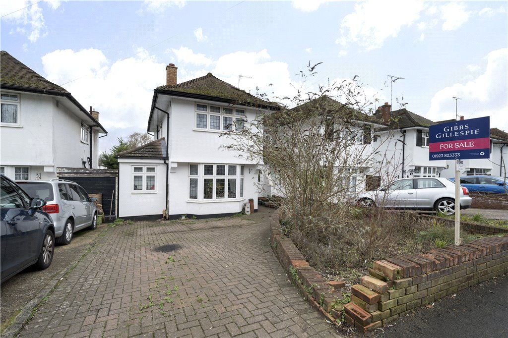 3 bed semidetached house for sale in Hillcroft Crescent, Watford