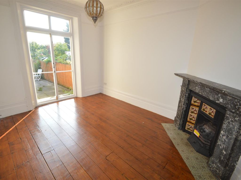 2 bed property to rent in Carey Road, Dagenham RM9, £1,550 pcm Zoopla