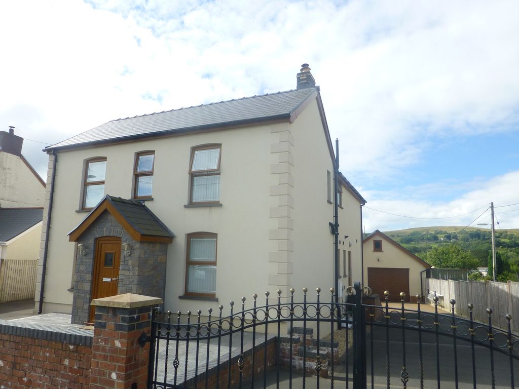 4 bed detached house for sale in Leyshon Road, Gwaun Cae Gurwen