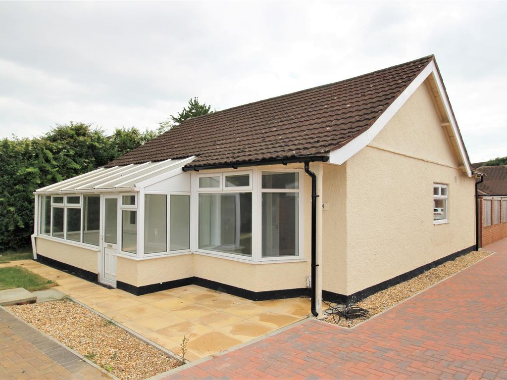 2 bed detached bungalow to rent in Fareham Park Road, Fareham PO15 Zoopla