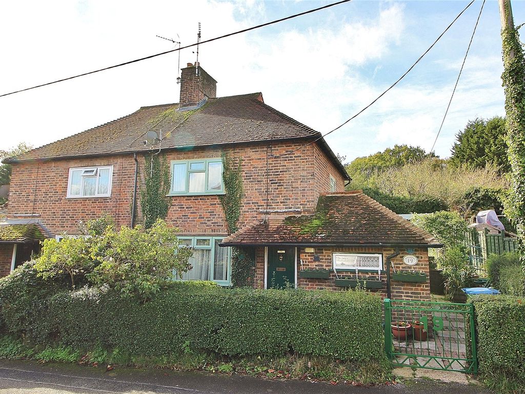 3 bed semidetached house for sale in Montpelier Gardens, Washington