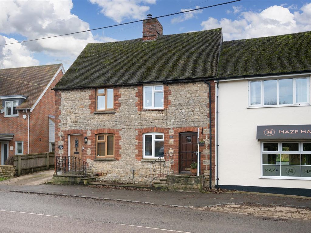 Bicester Road, Long Crendon, Aylesbury HP18  