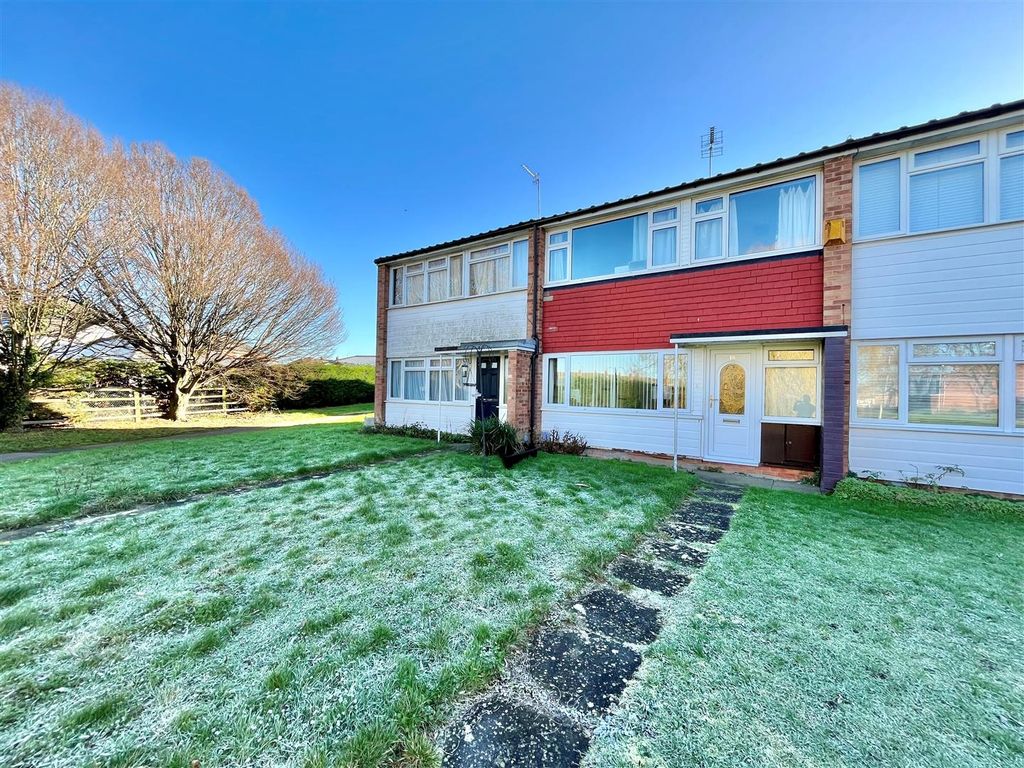 3 bed terraced house for sale in Amber Close, Tuffley, Gloucester GL4