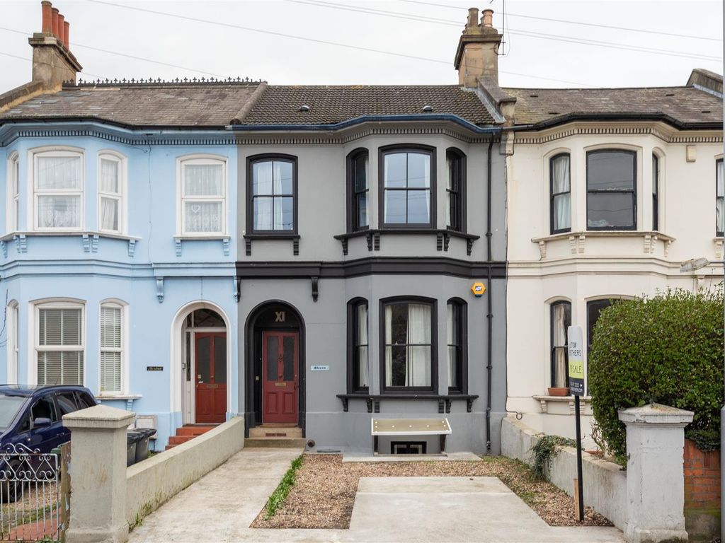 4 bed terraced house for sale in Fairlop Road, London E11, £1,075,000