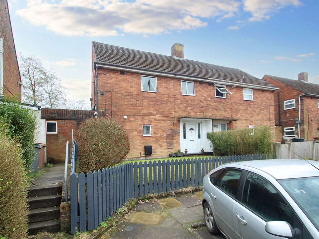 3 bed semidetached house for sale in Oakley Place, Fegg Hayes, Stoke
