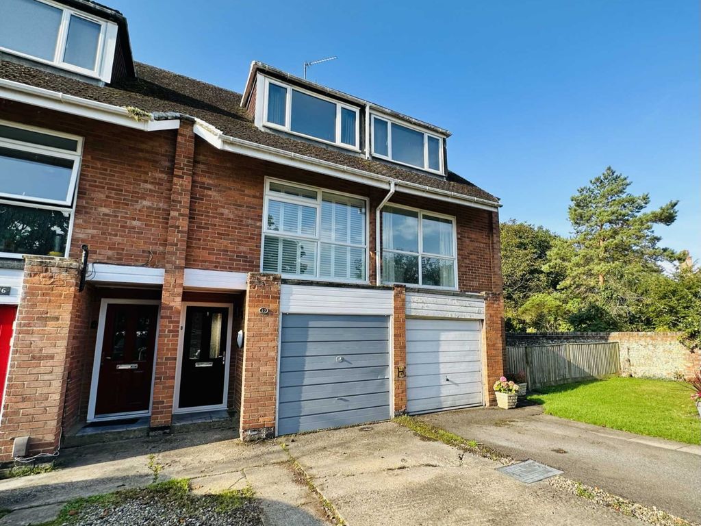 3 bed town house for sale in Home Farm, Crowmarsh Gifford OX10, £