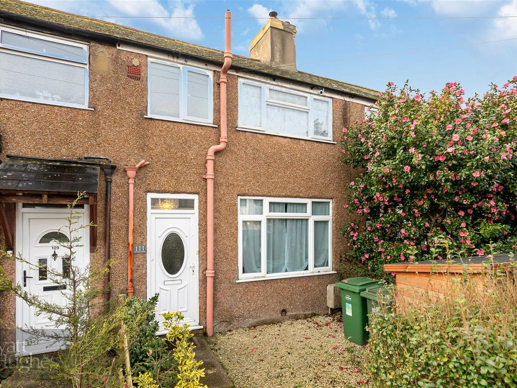 3 bed terraced house for sale in Victoria Avenue, Hastings TN35, £