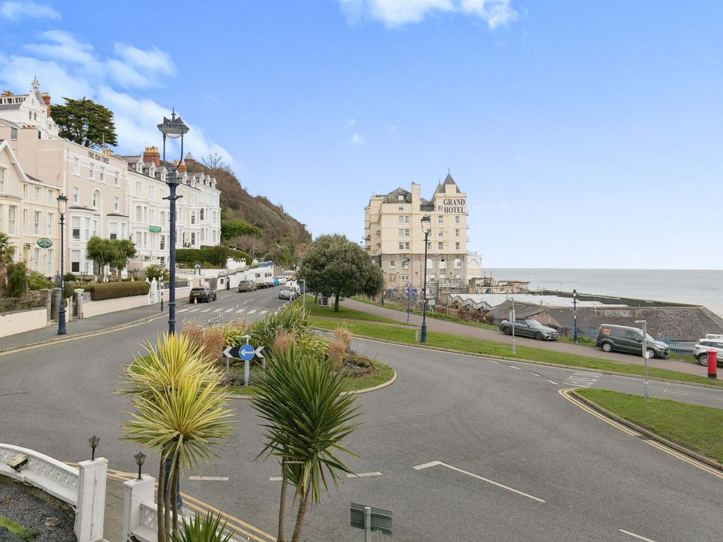 4 bed end terrace house for sale in North Parade, Llandudno, Conwy