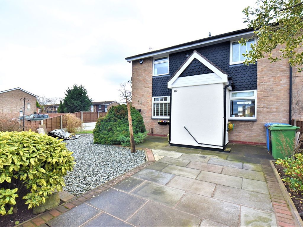 3 bed terraced house for sale in Thirsk Avenue, Sale M33 Zoopla