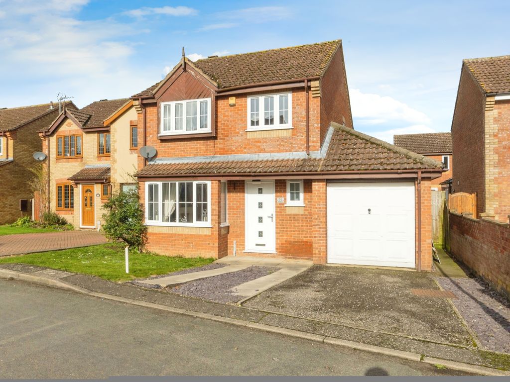4 bed detached house for sale in Hunters Oak, Watton, Thetford, Norfolk