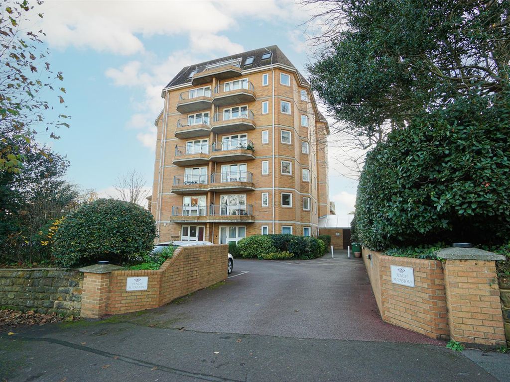 2 bed flat for sale in Upper Maze Hill, St. LeonardsOnSea TN38 Zoopla