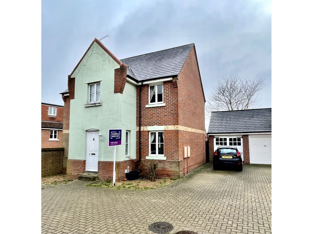 4 bed detached house for sale in Stanley Rise, Chelmsford CM2 Zoopla