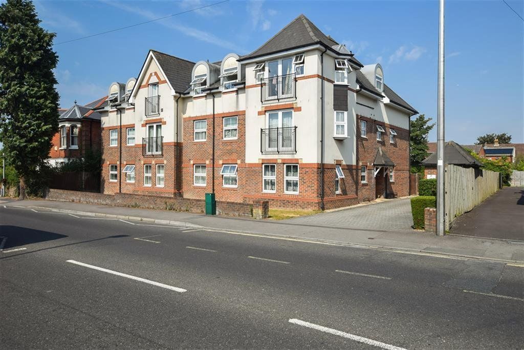 2 bed flat to rent in Winchester Road, Shirley, Southampton SO16 Zoopla