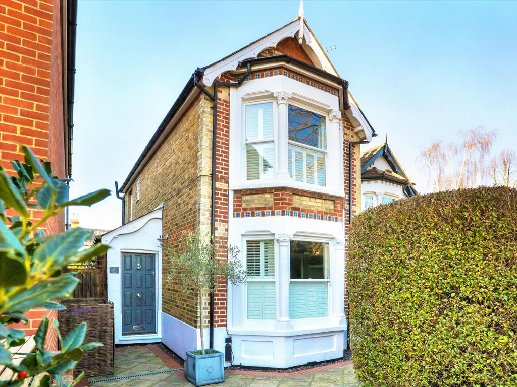 3 bed detached house for sale in Thames Street, Weybridge, Surrey KT13