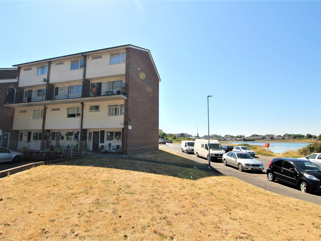 3 bed for sale in Lumsden Road, Southsea PO4 Zoopla