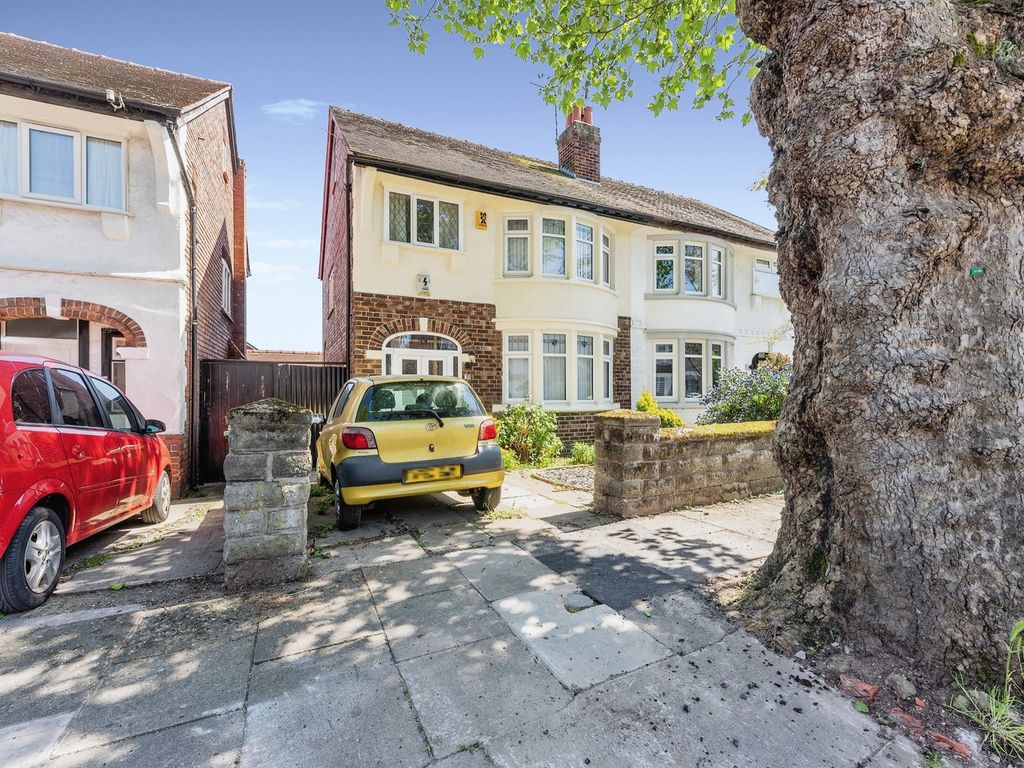 3 bed semidetached house for sale in Oaklands Drive, Bebington, Wirral