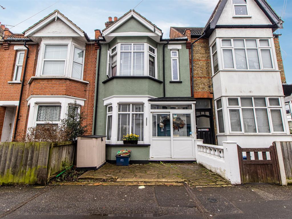 2 bed terraced house for sale in Fairfax Drive, WestcliffOnSea SS0