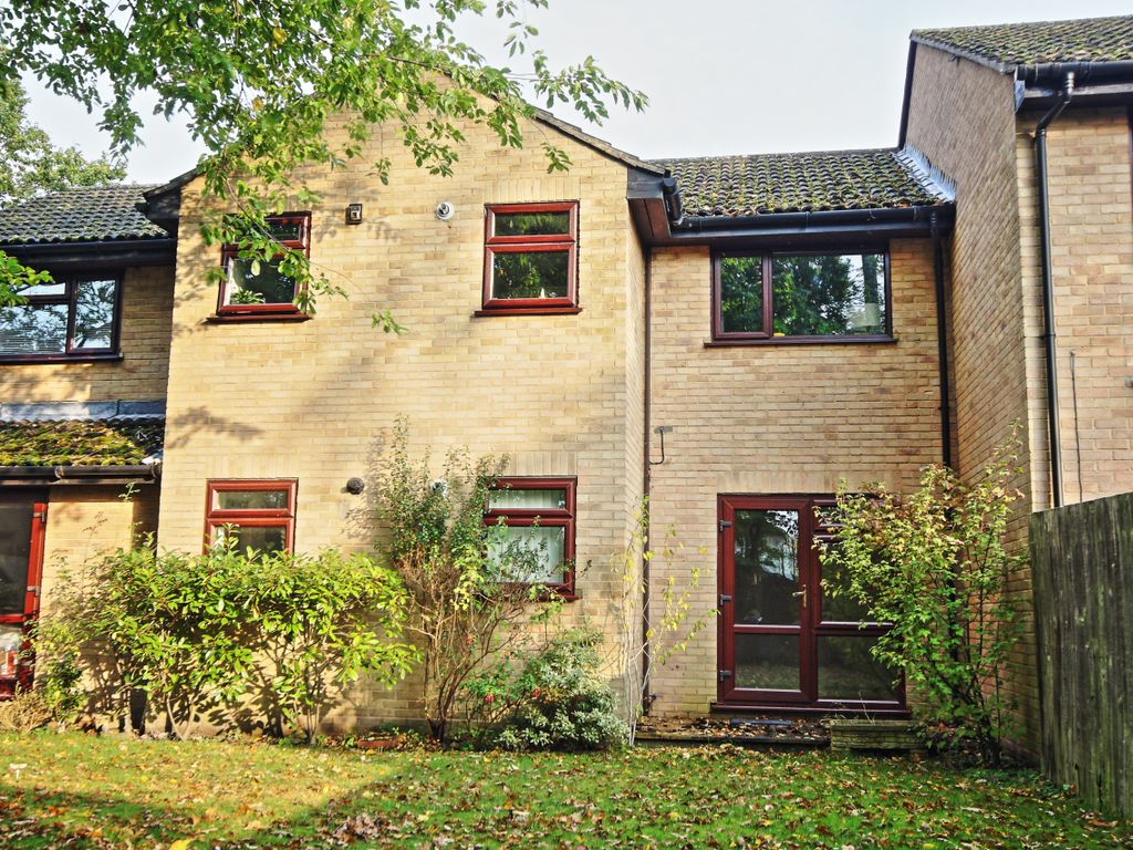 1 bed flat to rent in Inkerman Road, Knaphill, Woking GU21, £1,100 pcm Zoopla