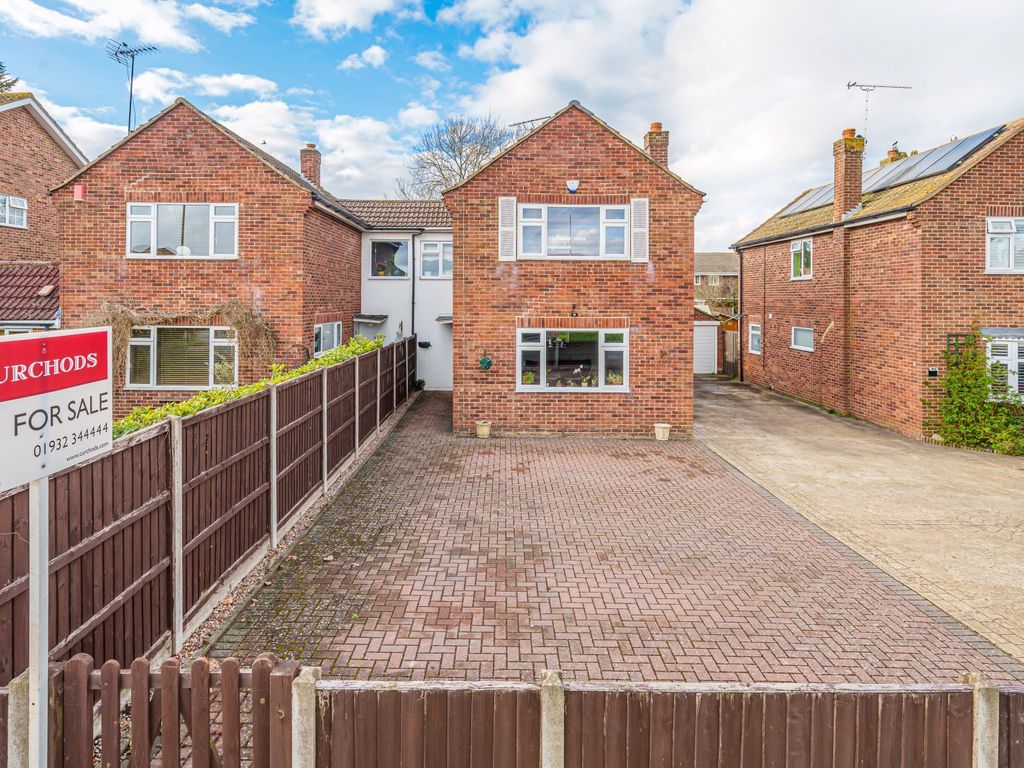 3 bed semidetached house for sale in Woodham Lane, New Haw KT15 Zoopla