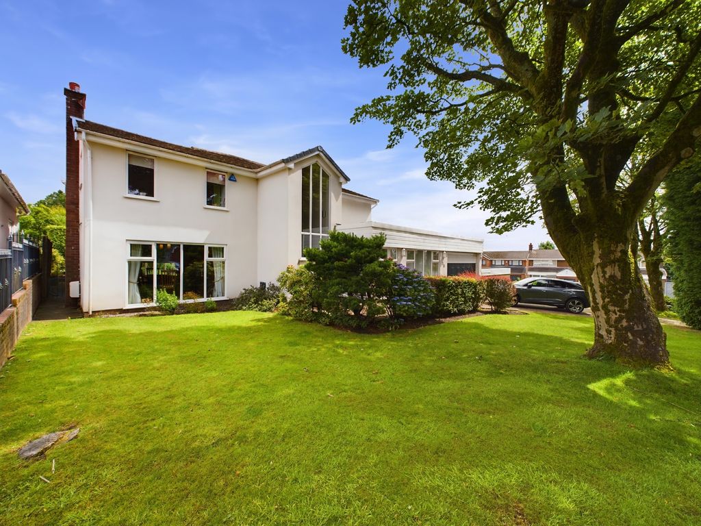 5 bed detached house for sale in Ringley Drive, Whitefield, Manchester M45 Zoopla