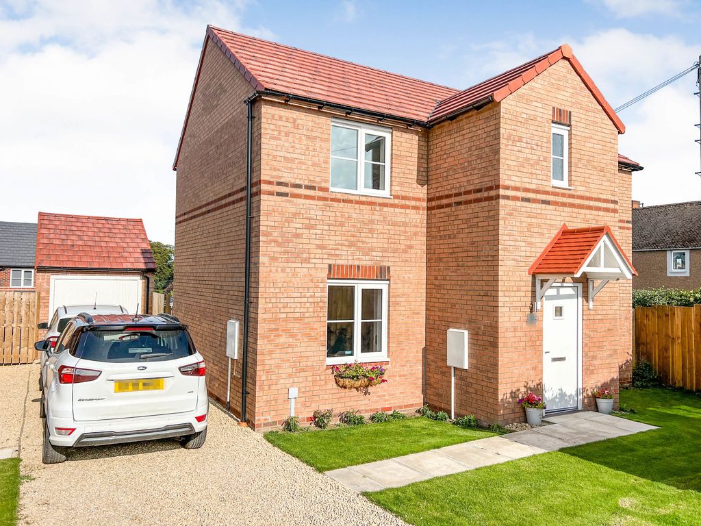 4 bed detached house for sale in Field Court, Milfield, Wooler NE71, £