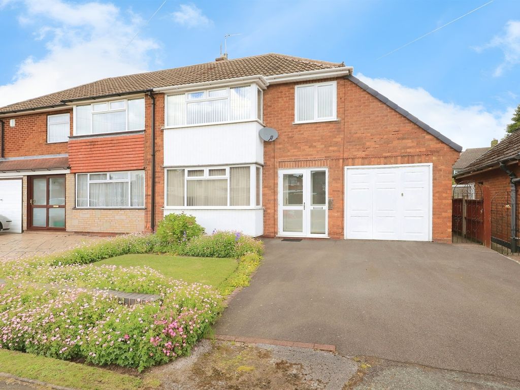 3 bed semidetached house for sale in Shardlow Road, Wednesfield, Wolverhampton WV11, £255,000