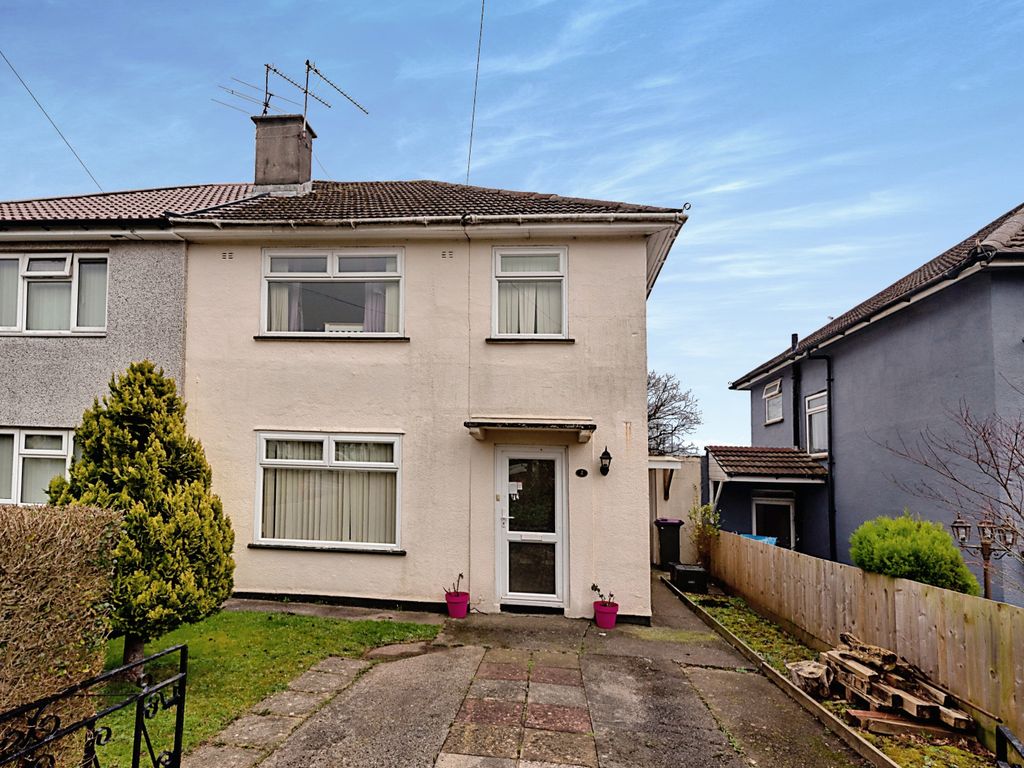 3 bed semidetached house for sale in Cwrt Bleddyn, Cwmbran NP44 Zoopla