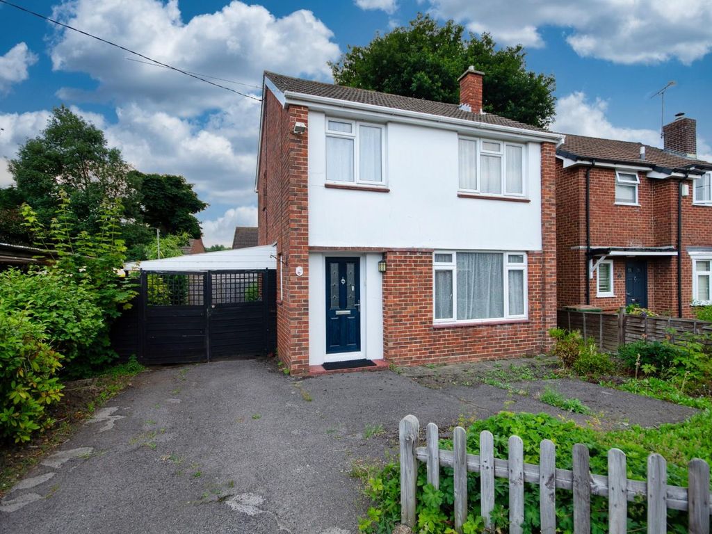 3 bed detached house for sale in Chapel Road, West End, Southampton