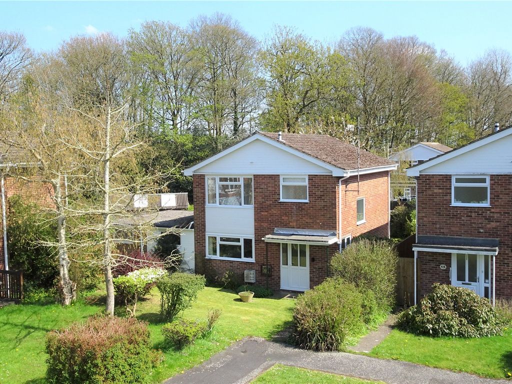 3 bed detached house for sale in Broadleas Park, Devizes, Wiltshire