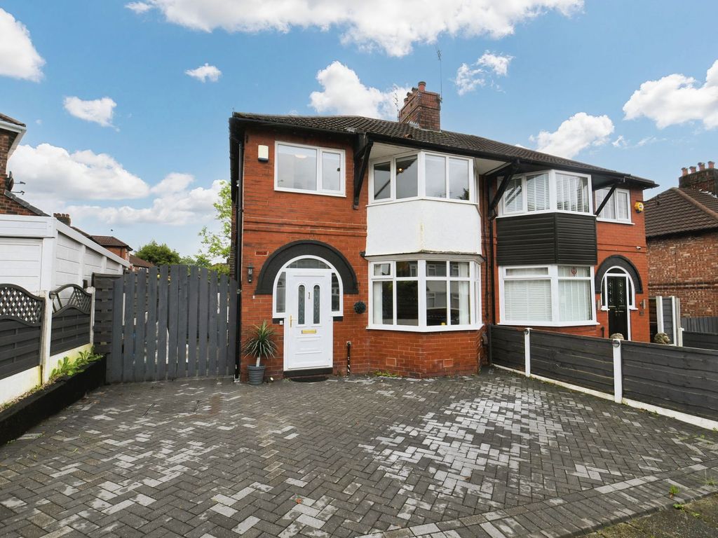 3 bed semidetached house for sale in Castleway, Salford M6, £270,000 Zoopla