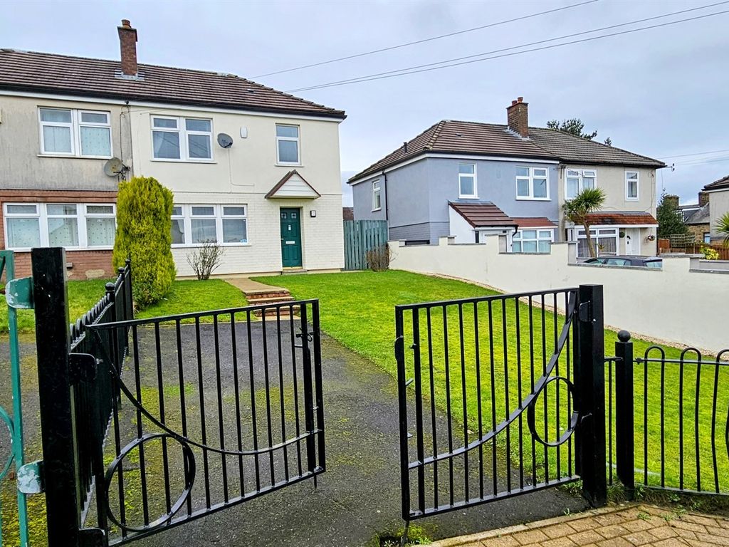 3 bed semidetached house for sale in Allerton Grange Drive, Allerton