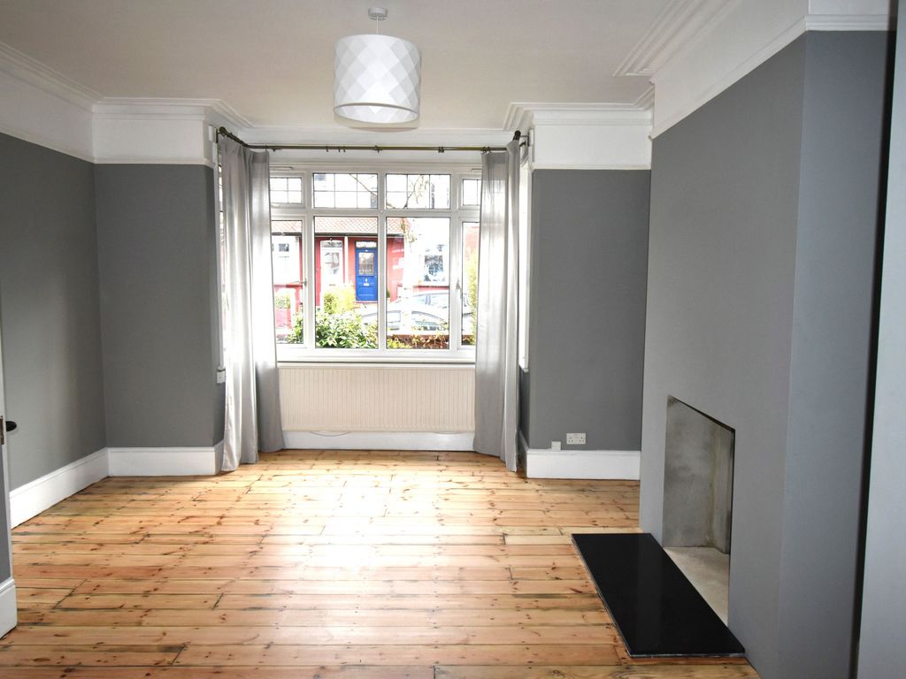 4 bed terraced house to rent in Bolton Road, Harrow, Greater London HA1