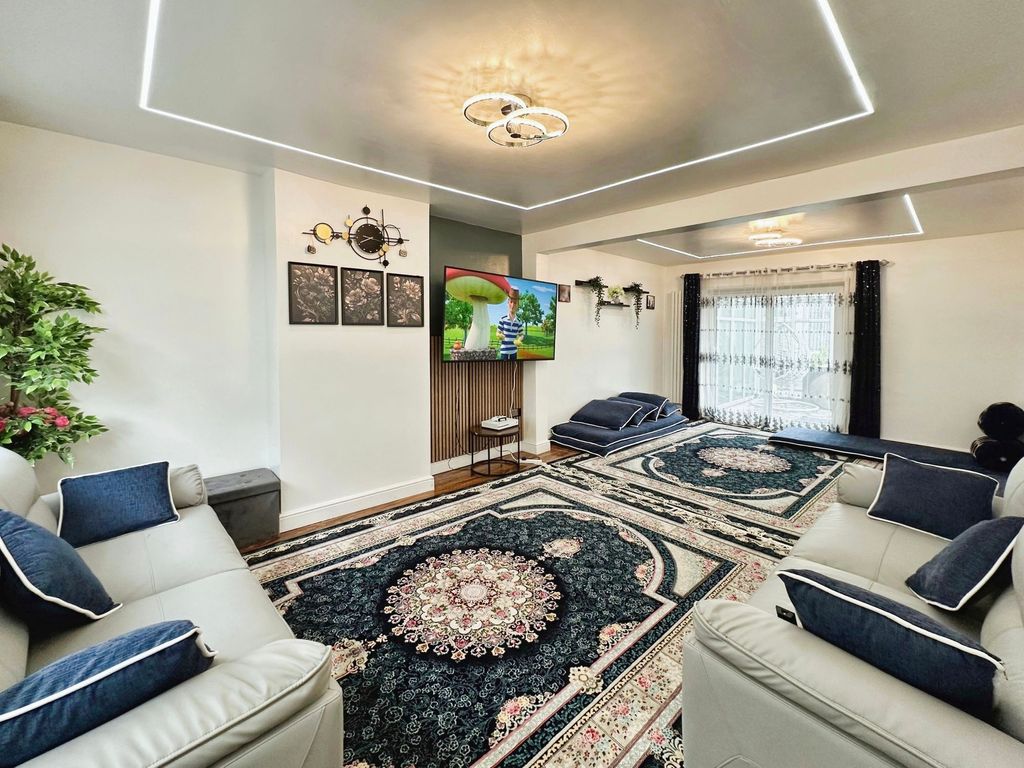 6 bed semidetached house for sale in Heywood Road, Prestwich M25, £