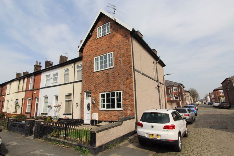 5 bed end terrace house to rent in Brierley Street, Bury BL9 Zoopla
